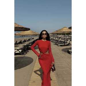 Robe longue rouge basique, élégante, pour couvrir les maillots de bain - Product Image 4