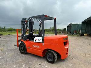 Carretillas Elevadoras Usadas 90% Nuevas, 5T, Marca Heli, Diésel, Maquinaria de Construcción, Equipo Portátil para Almacén, Bomba de Motor Diésel - Product Image 6