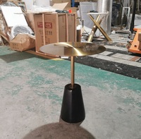 Table basse pliable et réglable moderne en acier inoxydable et laiton brossé, diamètre 50-60 cm, pour la maison, le salon, l'hôtel
