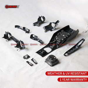 Kit de Interior de Auto en Fibra de Carbono Estilo OME para Ferrari 812 - Product Image 6