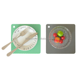 Eco-friendly Non-slip Kitchen Tool Heat Insulation Pad Anti-scalding square <b>Round</b> Silicone <b>Mats</b> & Pads Heat Protection - Product Image 3