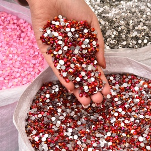 OLeeya Usine Vente en Gros 14400 Pièces 2028 Qualité Non Hotfix Strass Ongles Cristaux de Verre en Vrac Dos Plat Strass pour Ongles - Product Image 3