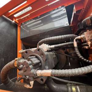 Excavadora Doosan Dx225LCA Fabricada en Corea, 90% Nueva, Maquinaria de Construcción, 22.5 Toneladas, Excavadora de Orugas de Segunda Mano Doosan dx225 - Product Image 3