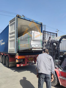 Marco de acero galvanizado en caliente Estilo europeo de lujo Caballo estable 12ft Columpio interior Caballo Granero Caja Puesto Frentes Puertas Establos - Product Image 6