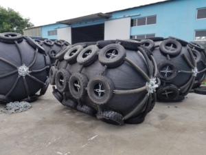 Fenders gonflables en caoutchouc de type Yokohama flottants pour usage maritime - Product Image 3