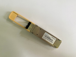 ตัวรับส่งสัญญาณแสงแบบออปติคอล Original T-tb2fns-h00 100gbase-bidi Qsfp28 Bidi Lc Mmf 100m รุ่น T-tb2fns-h00 T-tb2fns-h00 - Product Image 2