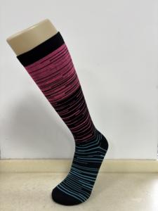 Calcetines de Compresión hasta la Rodilla para Jóvenes al por Mayor, Material de Spandex/Nylon, Transpirables y Ecológicos para Entrenamientos y Uso Diario - Product Image 6