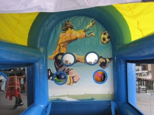 Terrain de tir de football gonflable pliable en PVC - Product Image 4