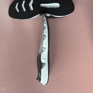 <span class=keywords><strong>Semelle</strong></span> de football en tpu <span class=keywords><strong>semelle</strong></span> de protection <span class=keywords><strong>semelle</strong></span> de chaussure <span class=keywords><strong>semelle</strong></span> eva en tpu 2020 nouvelle mode <span class=keywords><strong>semelle</strong></span> de football en tpu plat <span class=keywords><strong>semelle</strong></span> de chaussures de football de sport - Product Image 2