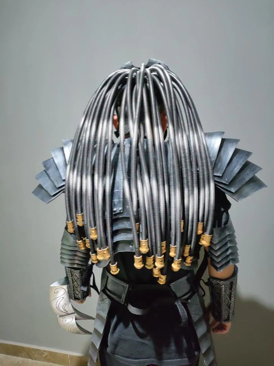 Vendita calda all'ingrosso stupefacente realistico ferro sangue MechWarrior Animatronic Robot Cosplay TV & film Robot Costume