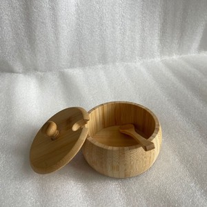 Tarro de sal de bambú con tapa de color madera natural con orificio para almacenamiento de condimentos sólidos - Product Image 5