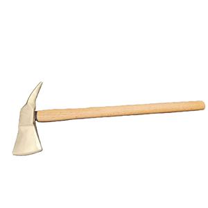 Hache de feu avec poignée en bois utilisée dans les endroits inflammables et explosives - Product Image 1