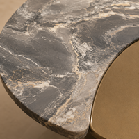 Table en marbre personnalisée au design moderne Table triangulaire en acier inoxydable irrégulière avec cadre pour la maison, hôtel, villa, luxe, base pour table basse