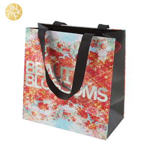 Trong gói Túi Quà Tặng nghệ thuật tùy chỉnh giấy mua sắm túi giấy in đầy đủ bạc lá đỏ logo nhúng ruy băng xử lý Túi Quà Tặng Giấy - Product Image 6