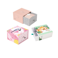 Boîte cadeau haut de gamme exquise en carton ivoire avec doublure en mousse, impression offset, boîtes à fentes