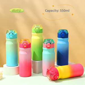 Botella de Agua Portátil Ecológica de Acero Inoxidable con Aislamiento al Vacío de 550 ml, Tapa para Viajes, Diseño Moderno, Color Degradado - Product Image 1