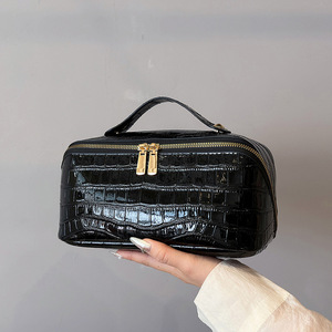 Nouveau modèle de trousse de maquillage à motif écorce - haut de gamme, de niche, grande capacité, trousse de toilette de voyage pratique, sac de rangement pour cosmétiques - Product Image 4