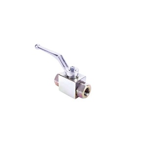 Válvula de bola de 8 pulgadas, clase 600, accionada por engranajes RF FB, acabado de acero inoxidable 316 con asientos de RPTFE, diseño ignífugo, ASTM A105N - Product Image 1