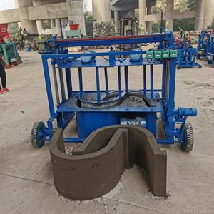 Máy khối kênh tưới bê tông đúc sẵn tạo ra các kênh tưới hình thang có lỗ mở tới 480mm. - Product Image 3