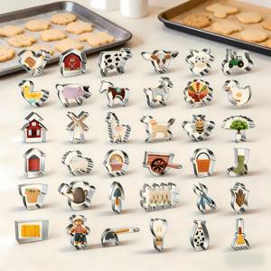 <span class=keywords><strong>Emporte</strong></span>-pièces <span class=keywords><strong>Animaux</strong></span> <span class=keywords><strong>de</strong></span> <span class=keywords><strong>la</strong></span> <span class=keywords><strong>Ferme</strong></span> en Acier Inoxydable : Coq, Vache, Cochon, Agneau, Cheval, Grange, Tracteur – Moule à Biscuits Lavable au Lave-Vaisselle – Outils <span class=keywords><strong>de</strong></span> Pâtisserie DIY - Product Image 1