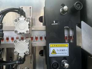 Автоматическая машина для розлива жидкого красного женьшеня - Product Image 5