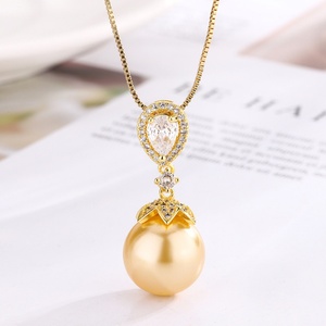 Wholesale Eco-friendly Copper Gold Plated Temperament Vintage Fashion Gold Plated 14-12mm Shell Pearl Necklace <b>Set</b> for Women - Product Image 4