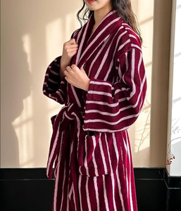 All'ingrosso personalizzato Unisex vestaglia elegante <span class=keywords><strong>pigiama</strong></span> di <span class=keywords><strong>cotone</strong></span> di spugna per la primavera estate autunno accappatoio da <span class=keywords><strong>donna</strong></span> firmato abbigliamento <span class=keywords><strong>estivo</strong></span> - Product Image 1