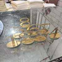 Dekorasi Meja Akrilik Emas Cermin Nomor Meja