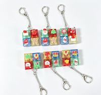 Porte-clés de Noël Clicker avec lumière LED, jouet sensoriel anti-stress à presser au doigt, nouveauté pendentif en plastique pour enfants de 5 à 7 ans