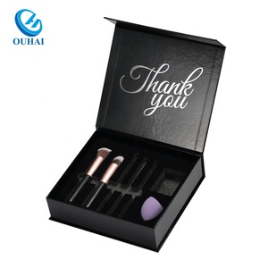 <span class=keywords><strong>Caja</strong></span> de brochas de <span class=keywords><strong>maquillaje</strong></span> de embalaje de papel hecho a mano de lujo negro con imanes - Product Image 1