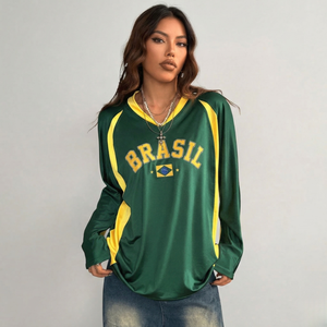 Camiseta de Fútbol Retro Estilo Brasilcore de Manga Larga, Camiseta de Fútbol Vintage Y2K, Personalizada con Estampado, Ropa Urbana para Mujer - Product Image 2