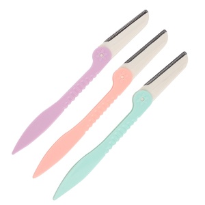 <span class=keywords><strong>Tondeuse</strong></span> à poils pour le visage en acier inoxydable Shaper Rasoir portable Rasoirs à sourcils Ensemble de rasoirs pour femmes - Product Image 1