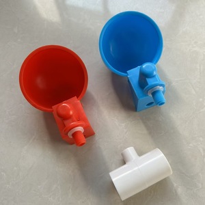 Abreuvoir pour volailles pouvant être monté sur des seaux, des réservoirs ou même des tuyaux en <span class=keywords><strong>PVC</strong></span>, anti-fuite et anti-éclaboussures, <span class=keywords><strong>mangeoire</strong></span> pour volailles pour les fermes - Product Image 2