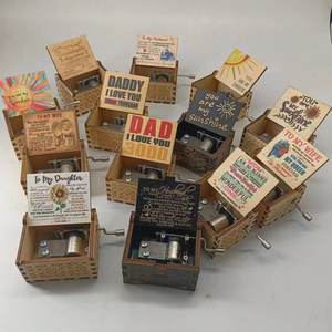 <span class=keywords><strong>Caja</strong></span> de música personalizada de fábrica You Are My Sunshine to My Daughter Gift Regalos de reunión familiar - Product Image 2