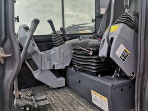 Excavatrice d'occasion originale KUBOTA KX165 Mini 6 tonnes, pelle hydraulique sur chenilles d'occasion de haute qualité à vendre - Product Image 4