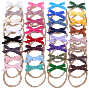 Diademas de Tela con Lazo de Dibujos Animados de Terciopelo Mini para Bebés, Diseño Nuevo, Unisex, Accesorios para Recién Nacidos y Niños Pequeños - Product Image 1