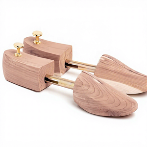 Embauchoirs Wayeah Cobbler's Choice en cèdre - Fabriqués en bois de cèdre aromatique entièrement naturel ST-001 - Product Image 1