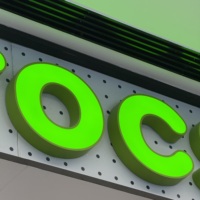 Letrero Daco ODM LED Tienda Señalización frontal Letras de canal 3D personalizadas Letrero electrónico de etiqueta privada