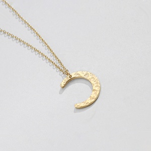 إيمانكو بساطتها قلادة على شكل قمر قلادة قرن قلادة سلسلة ربط مجوهرات للنساء قلادة عصرية من الفولاذ المقاوم للصدأ - Product Image 1