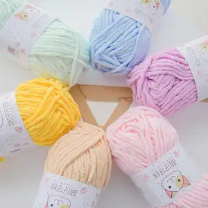 Hot Bán Màu Sắc Khác Nhau 100% Polyester Mềm Ấm Nhung Chenille Sợi Chunky Sợi Cho Crochet Đan