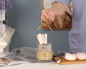 Set portabagagli d'oro di lusso con bel cucchiaio di buona qualità tazze da tè <span class=keywords><strong>in</strong></span> vetro e piattini - Product Image 1