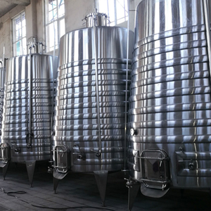 Tanques de Fermentación de Vino Pequeños de Acero Inoxidable con Camisas de Enfriamiento y Manómetros - Product Image 2