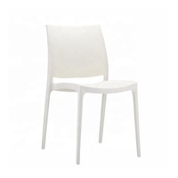 Vente en gros de meubles de restaurant au design moderne chaise en plastique empilable pour villa et cour utilisation en extérieur