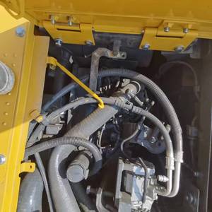 Excavadora Komatsu PC138 de segunda mano con pocas horas de trabajo, sistema hidráulico original para construcción - Product Image 5