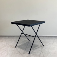 Table de salle à manger pliante carrée en plastique durable et peu encombrante pour jardin, fête, pique-nique, cour arrière, terrasse extérieure