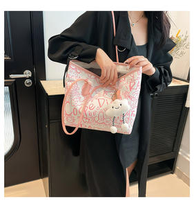 Sac fourre-tout à bandoulière Corium pour femme, nouvelle collection automne 2025, 1-1,9 L, imperméable, avec fermeture éclair et chaînes, polyvalent, décontracté, style universitaire - Product Image 3