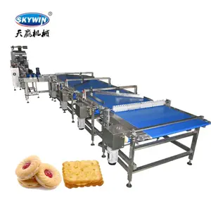 Automatic cup cake Sandwich Biscuits muffin Tiramisu Macaron Cookies Puffs Packaging Packing machine Machinery