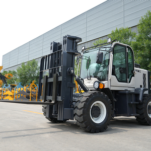 رافعة شوكية رباعية الدفع للتضاريس الوعرة بحمولة 3.5 طن طراز Shengong T35B مع ملحق ملقط للأخشاب، ارتفاع رفع 4 أمتار، معتمدة من CE - Product Image 3