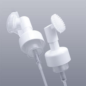 Botella de Espuma Limpiadora <span class=keywords><strong>Facial</strong></span> con Bomba y Cepillo de Silicona en Forma de Corazón para Champú - Product Image 6