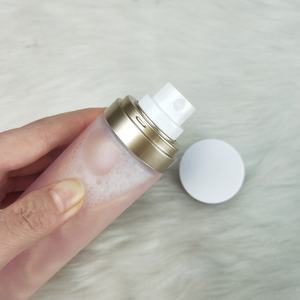 <span class=keywords><strong>Spray</strong></span> de réglage mat OEM marque privée longue durée Logo personnalisé cosmétiques <span class=keywords><strong>fixateur</strong></span> de <span class=keywords><strong>maquillage</strong></span> <span class=keywords><strong>Spray</strong></span> - Product Image 2